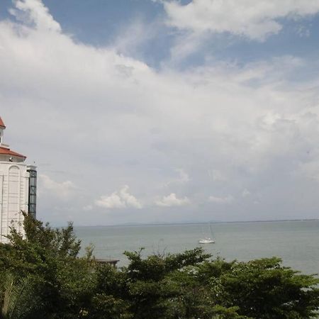Straits Quay Marina Suites Penang 3E By Aurorahomes Bagan Jermal 外观 照片